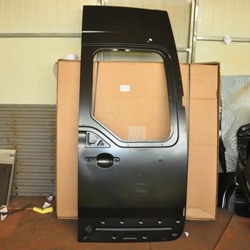 Renault Master Arka Bagaj Kapısı Camsız Sağ 2011-2017 (Oem No:  901002796R)