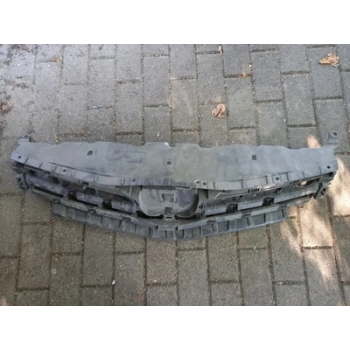 Toyota Auris Ön Panjur 2010- (Oem No:  5311402170)