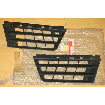 Renault Megane Ön Panjur Sağ 2003- (Oem No:  7701474779)