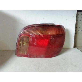 Toyota Yaris Arka Stop Sağ 1999-2002 (Oem No:  8155052130)