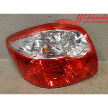 Toyota Auris Arka Stop Sol 2010- (Oem No:  8156102540)