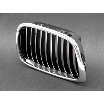 Bmw 5 Serisi Ön Panjur Komple Nikelaj Siyah Düz Sağ 2001- (Oem No:  51132497262)