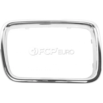 Bmw 5 Serisi Ön Panjur Nık Sağ 1994-1995 (Oem No:  51138148726)