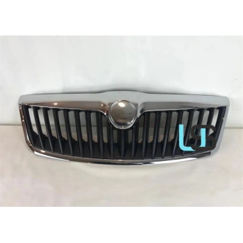 Skoda Octavia Ön Panjur 2009- (Oem No:  1Z0853668A9B9)