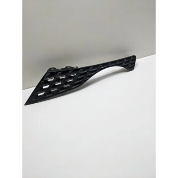 Nissan Juke Ön Panjur Sıyah Sol 2013- (Oem No:  62075Bv80A)