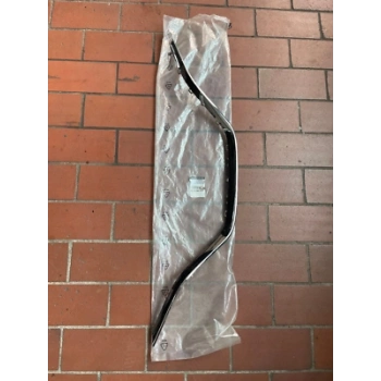 Renalt Kadjar Ön Panjur Bandı Nikelaj Alt 2014- (Oem No:  623856800R)