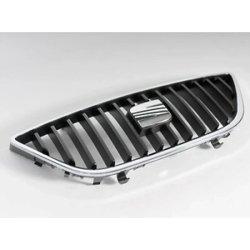 Seat İbiza Ön Panjur Nikelaj Bandlı 2012-  (Oem No:  6J0853651G9B9)