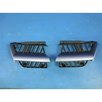 Mitsubishi Outlander Ön Panjur Sağ 2003-2006 (Oem No:  7450A058Hb)