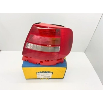 Audi A4 Arka Stop Sedan Sağ 1999-2001 (Oem No:  8D0945096G)