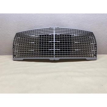 Mercedes W126 Ön Panjur 85-91 (Oem No:  A1268880423)