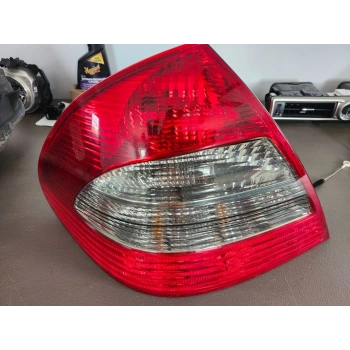 Mercedes E Class Arka Stop Sedan Sol 2006- 2009 (Oem No:  A2118202364)