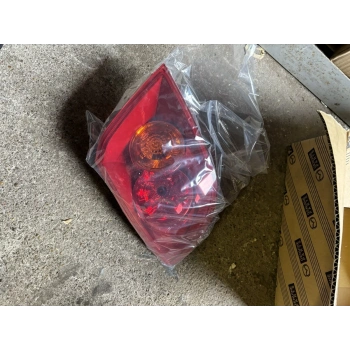 Mazda 3 Arka Stop Kırmızı Hatchback Sol 2003-2005 (Oem No:  Bp4K-51-180D)