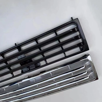 Mitsubishi Pajero Ön Panjur 1991 -1996 (Oem No:  Mb831059)