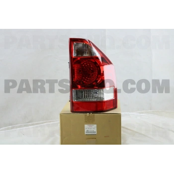 Mitsubishi Pajero Arka Stop Sağ 2003-2006  (Oem No:  Mn117118)