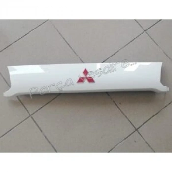 Mitsubishi L300 Ön Panjur Astarlı 2003-- (Oem No:  Mr606737)