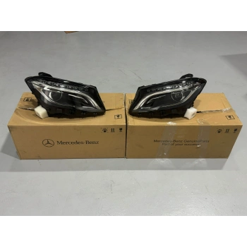 Mercedes Gla X156  1997-2000 Far Farmbglax156Ledsol (Oem No:A1569066900)