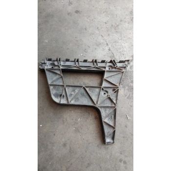 Audi A3 Ön Tampon Demiri Al9703 (Oem No:  8L0807109F)