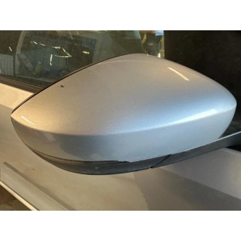 Volkswagen Polo Dış Ayna Elektrikli Isıtmalı Sinyalli Astarlı Sağ 2009-  (Oem No:  6R1857508D9B9)