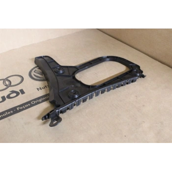 Audi A3 Arka Tampon Braketi Sedan Sol 2013-2016  (Oem No:  8V5807377)