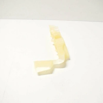 Audi A4 Ön Tampon Braketi Sağ 2019- (Oem No:  8W0807284A)