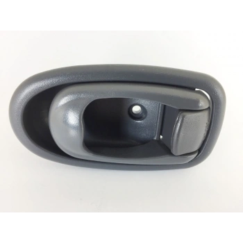 Kia Shuma- Iı- 2000-2003; Arka Kapı İç Açma Kolu Sağ Nikelajlı Oem No: (82620-29000)