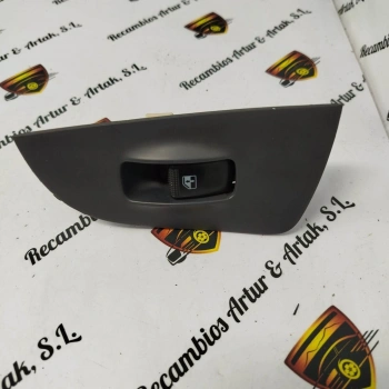 Cam Açma Düğmesi Elantra 2004-2007 Arka Sağ  Oem No: 93580-2D100