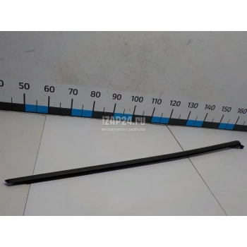 Volkswagen Jetta 2010 2015 Kapı Sıyırıcı Çıtası Sağ Arka Kapı (Oem No:5C68394785Ap)