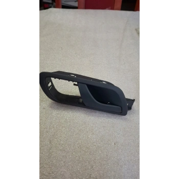 2001-2007 Skoda Fabia Ön Kapı İç Açma Kolu Sağ Siyah  (Adet) (Oem No:6Y083722247H)