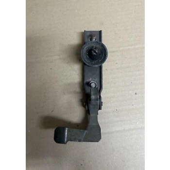 Mercedes Sprt 313-413 Om611 2000-2006 Kaput Kilidi Üst  (Oem No:A9017500084)