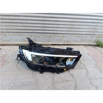 Opel Astra L (2021 Yılında Çıkan Kasa) Far Sağ (Oem No: 1689777280)