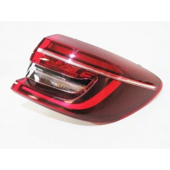 Renault Clio (2020 Yılında Çıkan Kasa) Arka Stop Dış Sağ (Oem No: 265509761R)