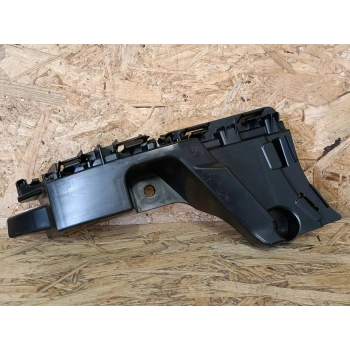 Seat İbiza (2017 Yılında Çıkan Kasa) Arka Tampon Braketi Köşe Sağ (Oem No: 6F0807377C)