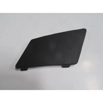 Iveco Daıly- 2014-2019; Ön Tampon Çeki Demiri Kapağı Üst Sağ (Tw) Oem No: (5801582700)