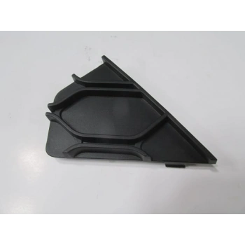 Iveco Daıly- 2014-2019; Ön Tampon Orta Panjur Kapağı Sağ (Tw) Oem No: (5801629789)