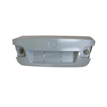 Volkswagen Jetta- 5- 2006-2010; Arka Bagaj Kapağı Komple Gri Boyalı (İceli/Çekomastikli) (Sımyı) Oem No: (1K5827025An)