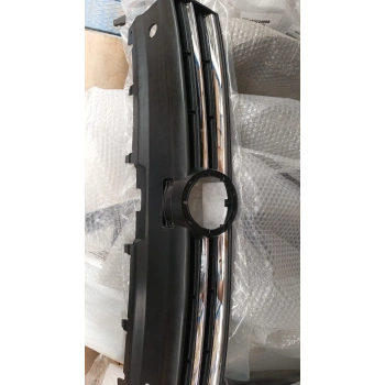 Volkswagen Polo 2015-2018 Panjur Ön (Çift Nikelaj) (Oem No:6C0853651Aryp)