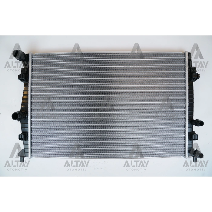 Radyatör Su Golf7 / A3 / Leon / Octavia 2013 Sonrası Cyva-Cjzb-Chpa-Cpta 1.0 Tsi-1.2 Tsi-1.4 Tsi Brazıng (Oem No:5Q0121251Ea)