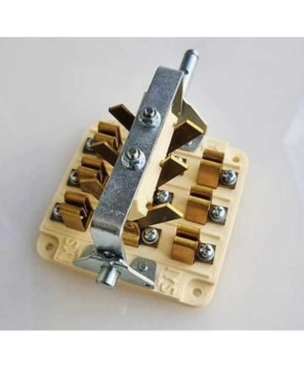 İnşaat Asansörü Şalteri ( 9 kontaklı Enversör Sağ-Sol Şalter )