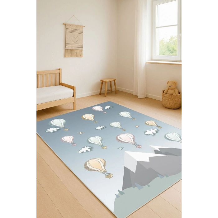 Uçan Balonlar Çocuk Odası Halısı