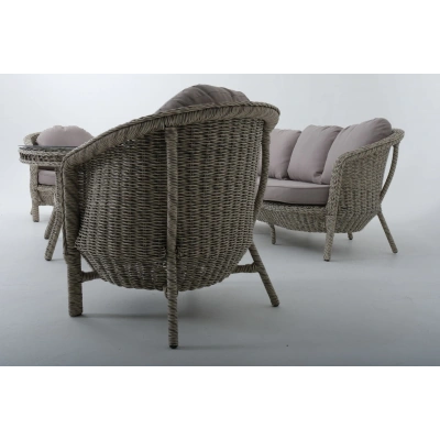 Giza Üçlü Oturma Grubu