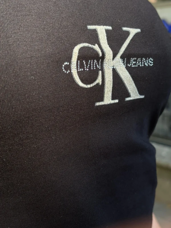 CKL Marka Muadili Logo Detaylı Beyaz Kadın Günlük Spor Atlet Şık ve Modern Tasarım