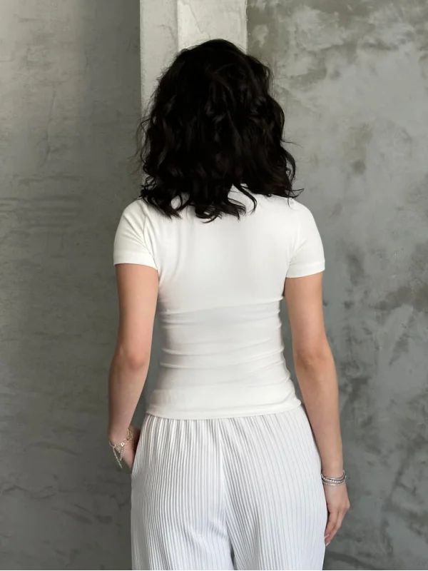 Kadın Yumuşak Dokulu Bisiklet Yaka Kısa Kollu Basic Tişört-Bluz