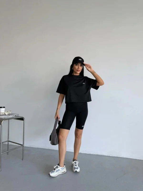 Kadın Yüksek Bel Toparlayıcı Spor Biker Şort 5 Diz Üstü Kesim