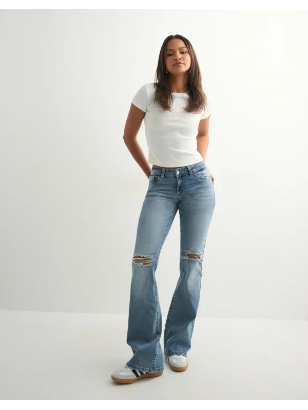 Düşük Belli Dikişli Yırtık Diz Bootcut Kot Pantolon