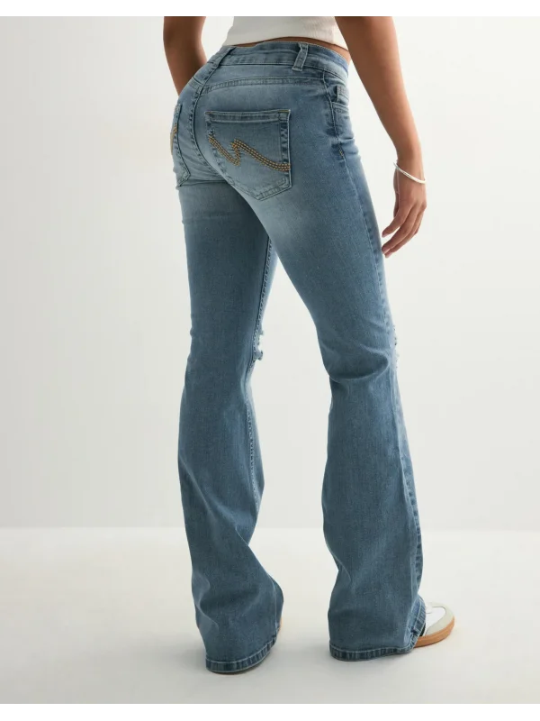 Düşük Belli Dikişli Yırtık Diz Bootcut Kot Pantolon