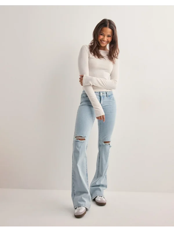 Düşük Belli Dikişli Yırtık Diz Bootcut Kot Pantolon