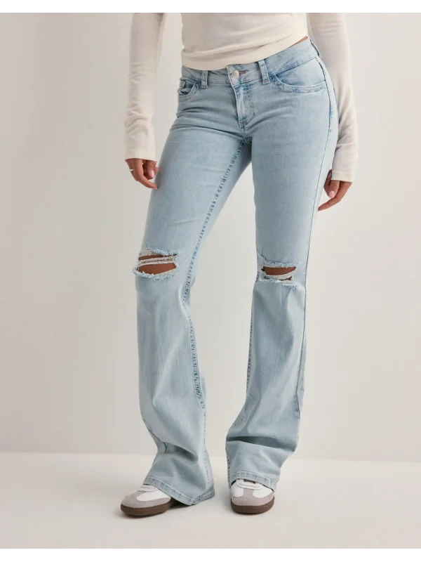 Düşük Belli Dikişli Yırtık Diz Bootcut Kot Pantolon