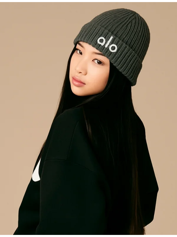 Nakış İşlemeli Kışlık Triko Bere