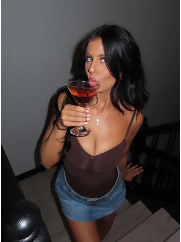 Viktorya Göğüs Pedli Askılı Zıbınlı Skms Basic Body Siyah Vücuda Oturan Korse Bodysuit