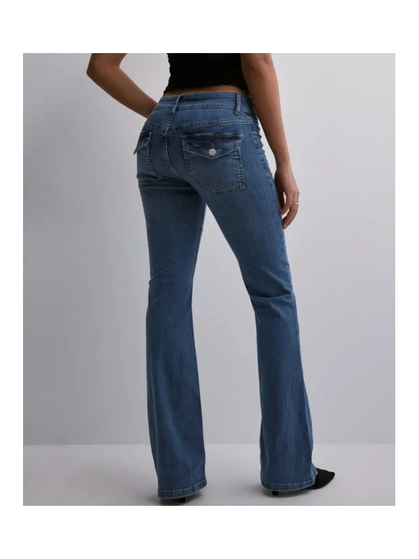 Arka Cep Düğmeli Kot Pantolon